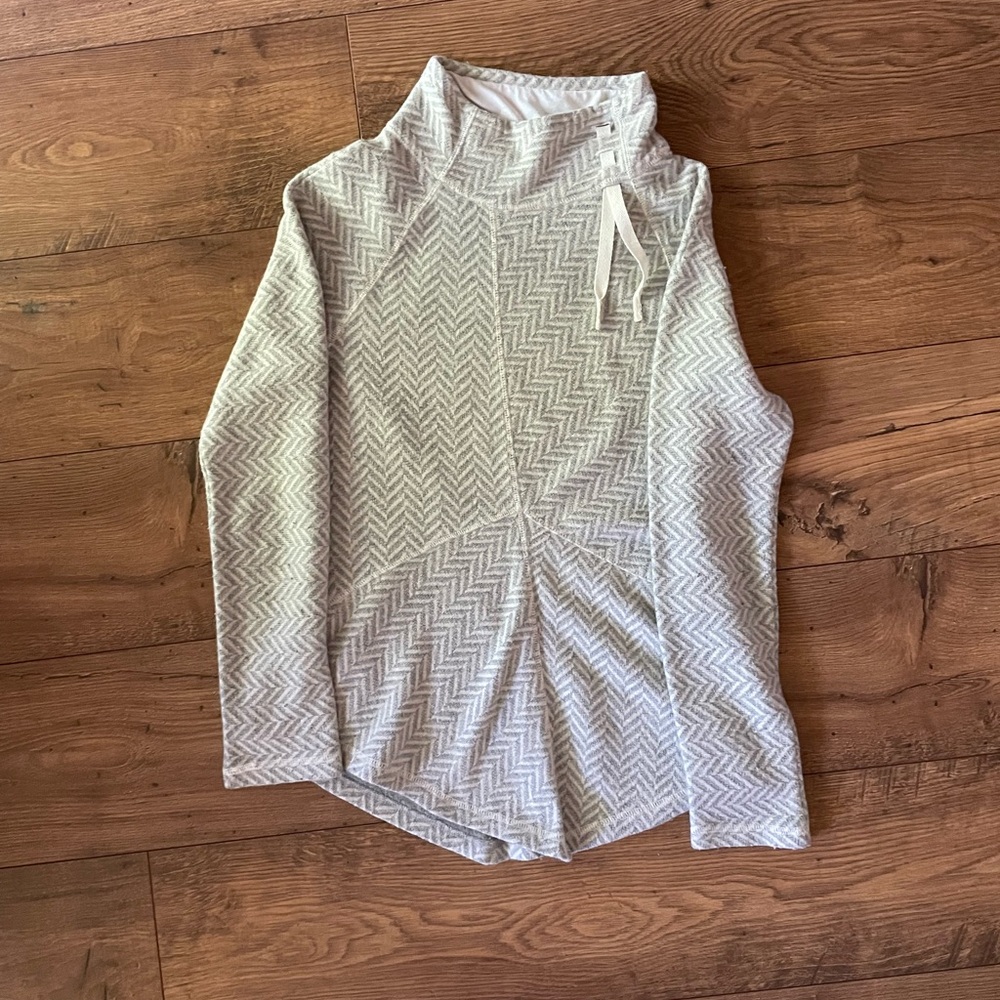 Prana Heather Gray Knit Top